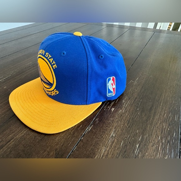 Gold State Warriors Mitchell & Ness hat - Picture 2 of 12